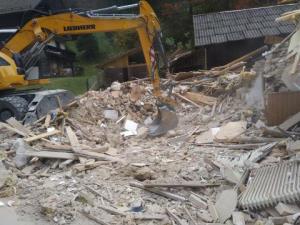 -8215380365117843671