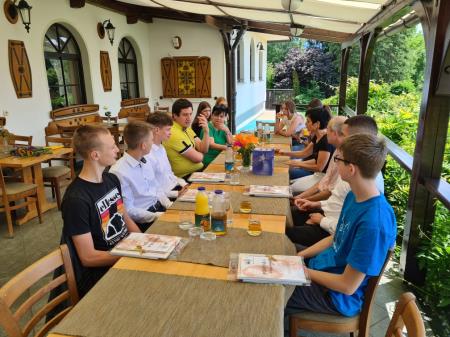 -7904670293522609788