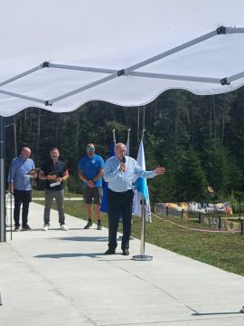 IMG-b8166f4d31ddb0ba03354ba21f71f317-V